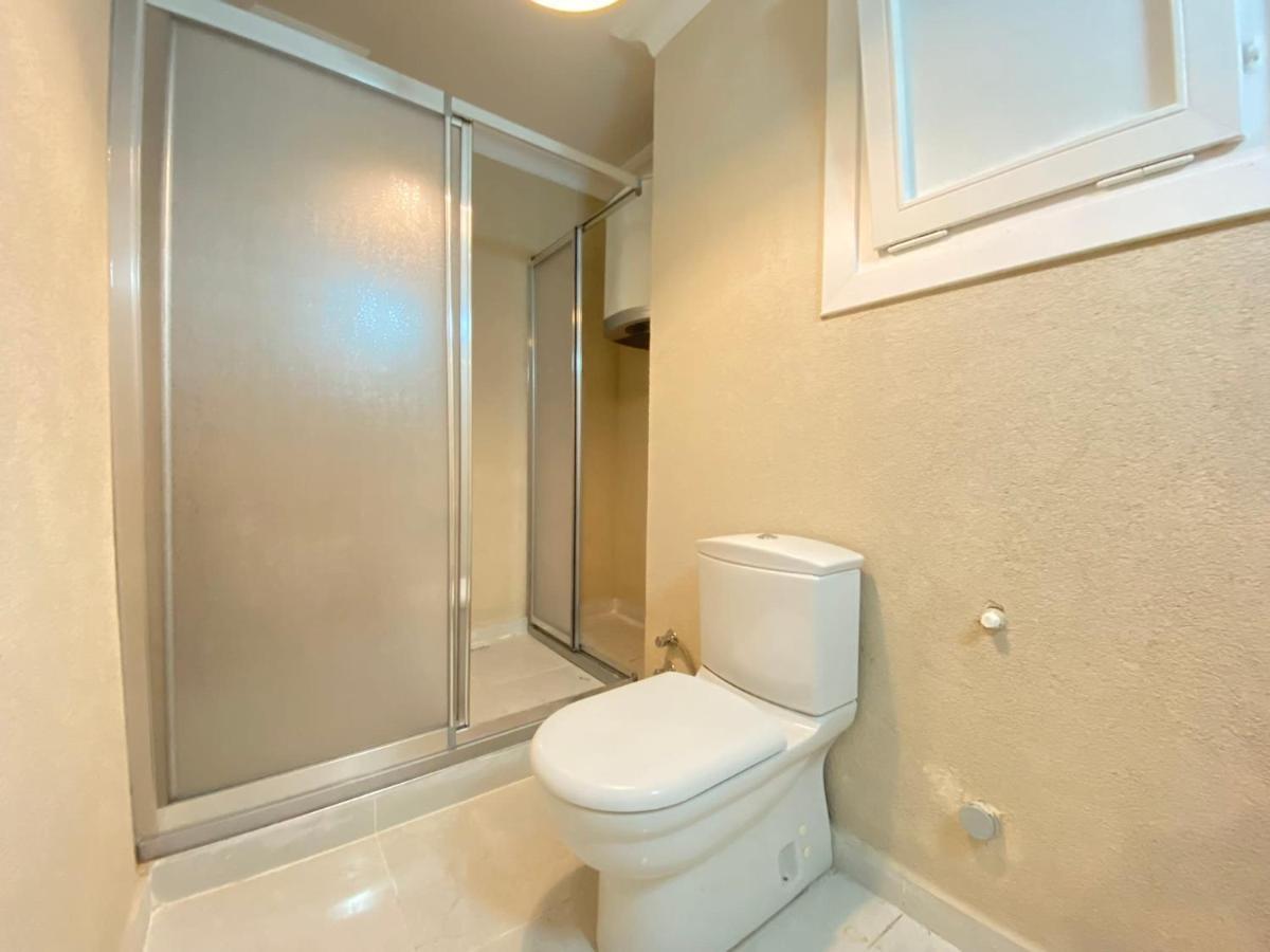 Chic Flat Near Shopping Malls In Sisli Apartman Isztambul Kültér fotó