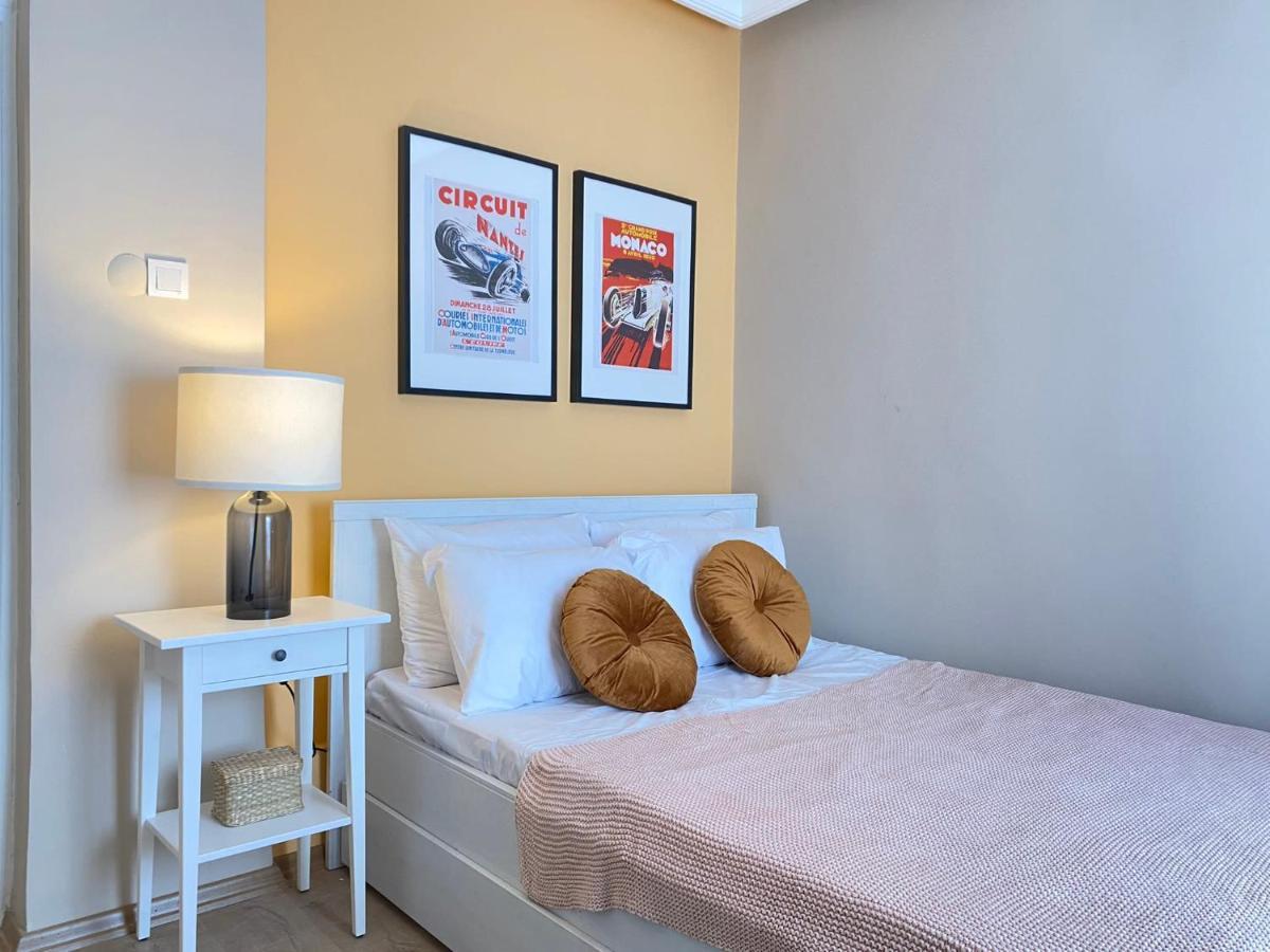 Chic Flat Near Shopping Malls In Sisli Apartman Isztambul Kültér fotó