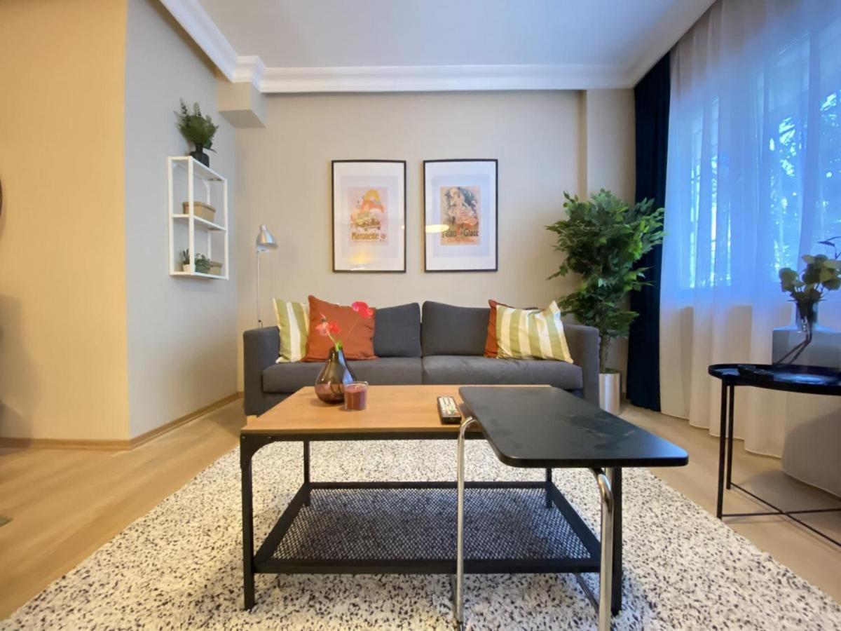 Chic Flat Near Shopping Malls In Sisli Apartman Isztambul Kültér fotó