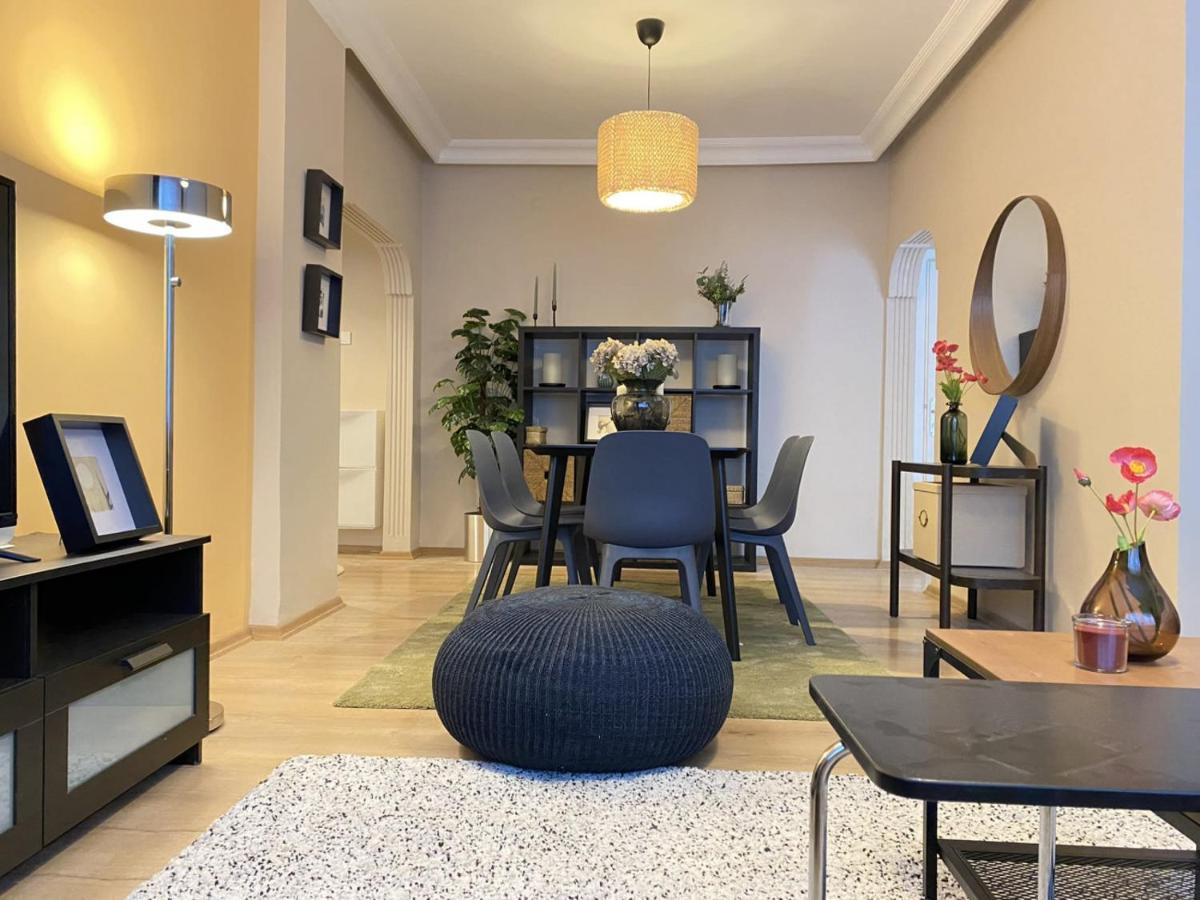 Chic Flat Near Shopping Malls In Sisli Apartman Isztambul Kültér fotó